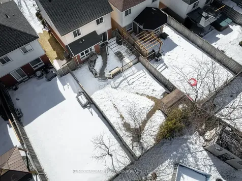 24 Staples Avenue Clarington ON L1E 3H3