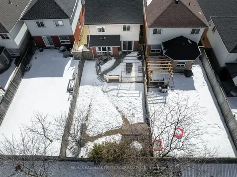 24 Staples Avenue Clarington ON L1E 3H3