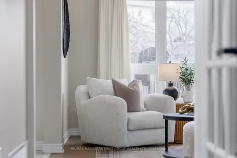 24 Staples Avenue Clarington ON L1E 3H3