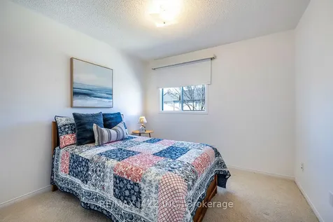 14 Trewin Lane Clarington ON L1C 4W9