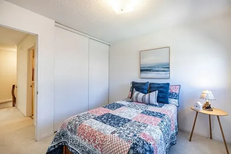 14 Trewin Lane Clarington ON L1C 4W9