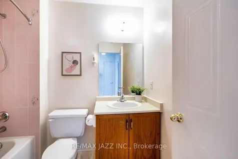 14 Trewin Lane Clarington ON L1C 4W9