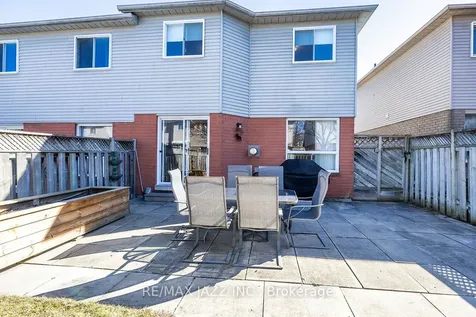 14 Trewin Lane Clarington ON L1C 4W9