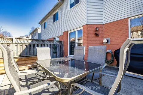 14 Trewin Lane Clarington ON L1C 4W9