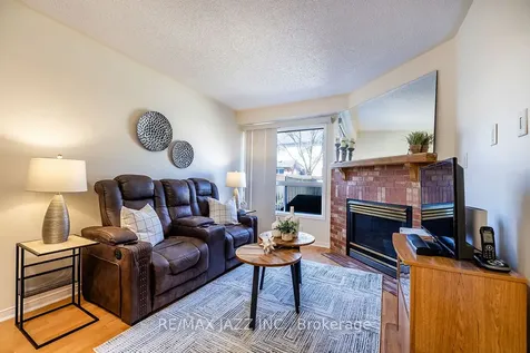 14 Trewin Lane Clarington ON L1C 4W9