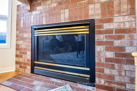 14 Trewin Lane Clarington ON L1C 4W9