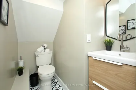 136 Station Street Clarington ON L0B 1M0