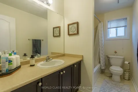 19 Partner Drive Clarington ON L1E 3J1