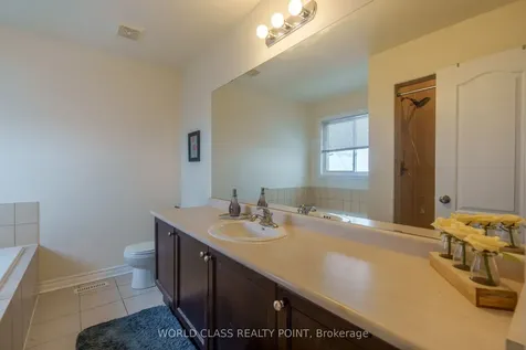 19 Partner Drive Clarington ON L1E 3J1