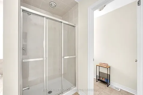 22 Bignell Crescent Ajax ON L1Z 0P6