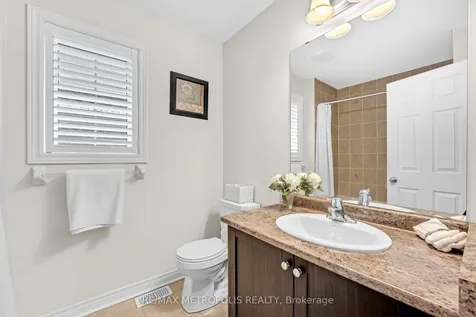 22 Bignell Crescent Ajax ON L1Z 0P6