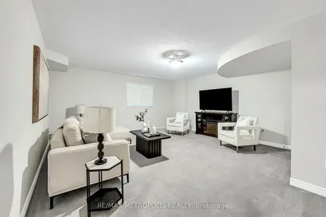 22 Bignell Crescent Ajax ON L1Z 0P6