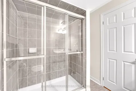 22 Bignell Crescent Ajax ON L1Z 0P6