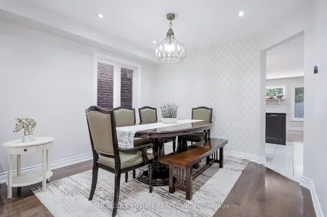 37 Tawn Crescent Ajax ON L1Z 1H9