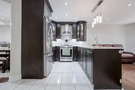 37 Tawn Crescent Ajax ON L1Z 1H9