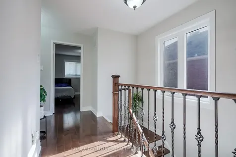 37 Tawn Crescent Ajax ON L1Z 1H9