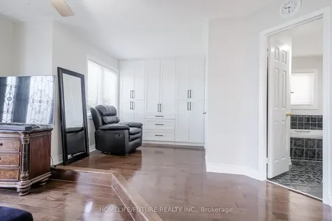 37 Tawn Crescent Ajax ON L1Z 1H9