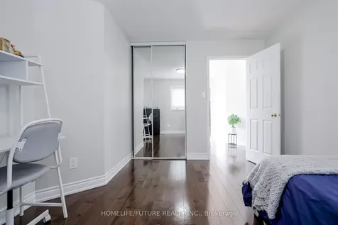 37 Tawn Crescent Ajax ON L1Z 1H9