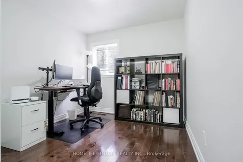 37 Tawn Crescent Ajax ON L1Z 1H9