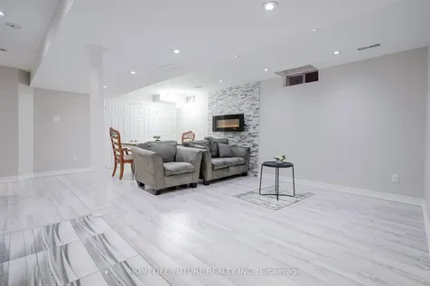 37 Tawn Crescent Ajax ON L1Z 1H9