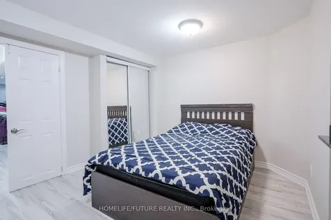 37 Tawn Crescent Ajax ON L1Z 1H9