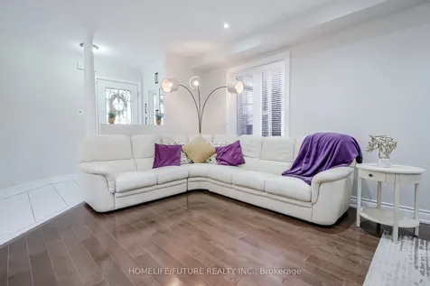 37 Tawn Crescent Ajax ON L1Z 1H9