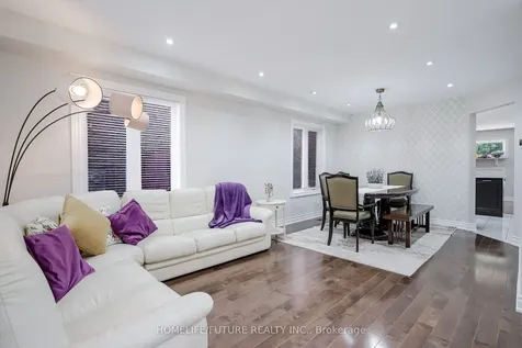 37 Tawn Crescent Ajax ON L1Z 1H9