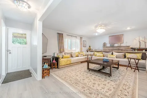 574 Antigua Crescent Oshawa ON L1J 6B4
