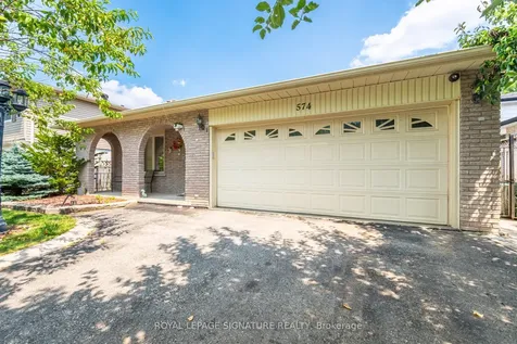 574 Antigua Crescent Oshawa ON L1J 6B4