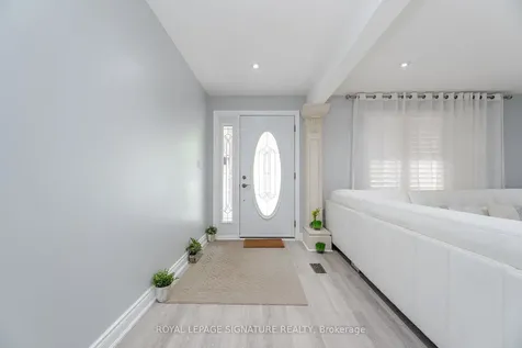 574 Antigua Crescent Oshawa ON L1J 6B4