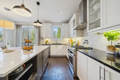 62 Bignell Crescent Ajax ON L1Z 0P6