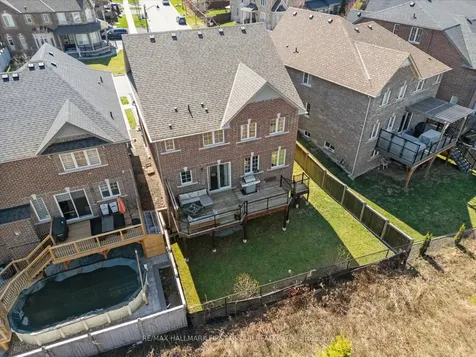 62 Bignell Crescent Ajax ON L1Z 0P6