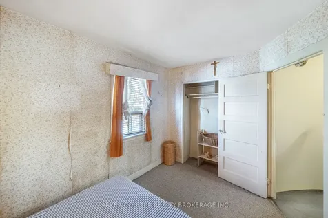 26 Larchmount Avenue Toronto ON M4M 2Y7