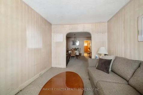 26 Larchmount Avenue Toronto ON M4M 2Y7