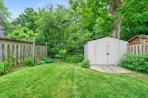 320 Homestead Drive Oshawa ON L1J 6V1