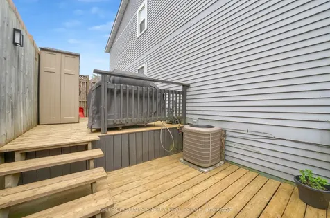 320 Homestead Drive Oshawa ON L1J 6V1