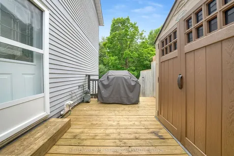 320 Homestead Drive Oshawa ON L1J 6V1