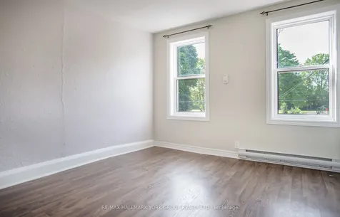 112.5 Olive Avenue Oshawa ON L1H 2P2