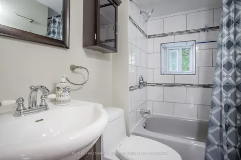 112.5 Olive Avenue Oshawa ON L1H 2P2