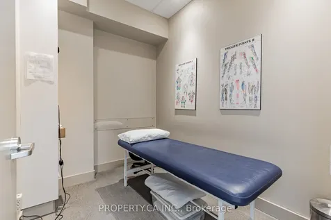 945 O'connor Drive Toronto ON M4B 2S7