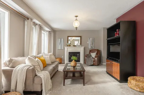 2 Peacock Crescent Ajax ON L1T 0C6