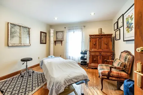 231 King Street E Oshawa ON L1H 1C5