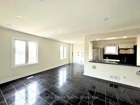 41 Fieldview Crescent Whitby ON L1N 8B5
