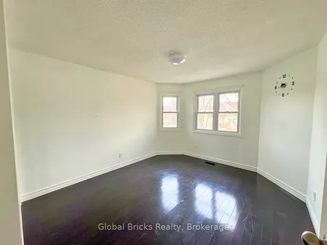 41 Fieldview Crescent Whitby ON L1N 8B5