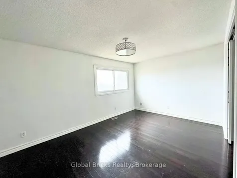 41 Fieldview Crescent Whitby ON L1N 8B5