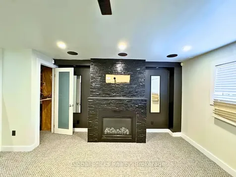 41 Fieldview Crescent Whitby ON L1N 8B5