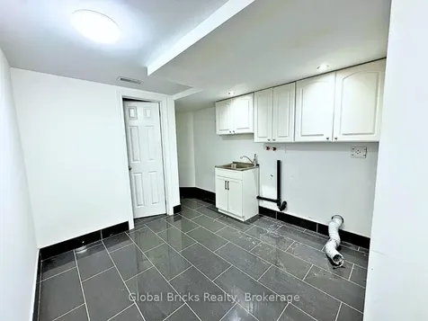 41 Fieldview Crescent Whitby ON L1N 8B5