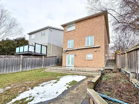 41 Fieldview Crescent Whitby ON L1N 8B5