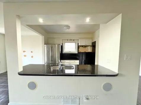 41 Fieldview Crescent Whitby ON L1N 8B5