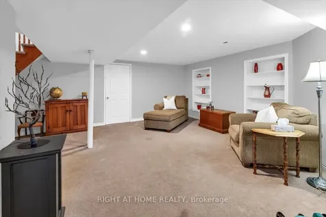 34 Bashford Road Ajax ON L1S 3Y2